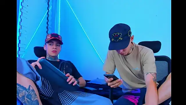 HOT boy2025 online show from 09-22-25, 07:32