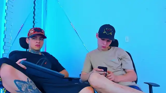 HOT boy2025 online show from 09-26-25, 02:32