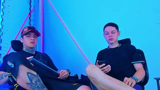 HOT boy2025 online show from 10-09-25, 12:30