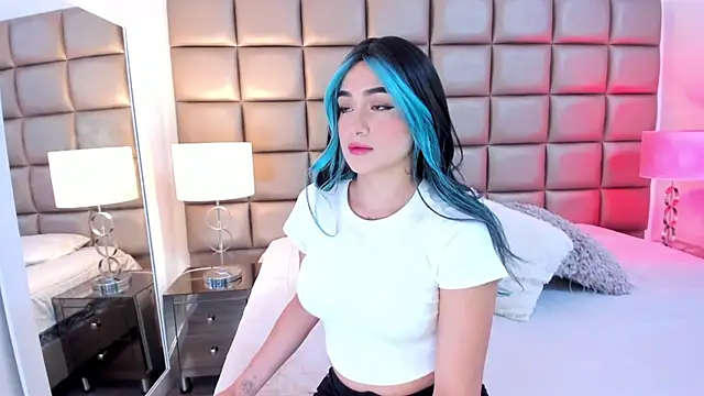 AnnyHizzle online show from 02-01-25, 09:40