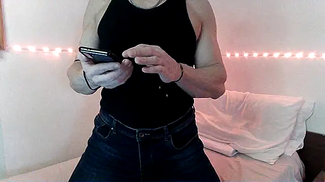 Snapshot of Alexx_Fit023 chatting on 01-01-25, 08:58 Alexx Fit023 online show from 01-01-25, 08:58