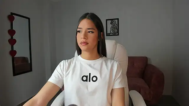 Alice23jones online show from 03-07-25, 12:45