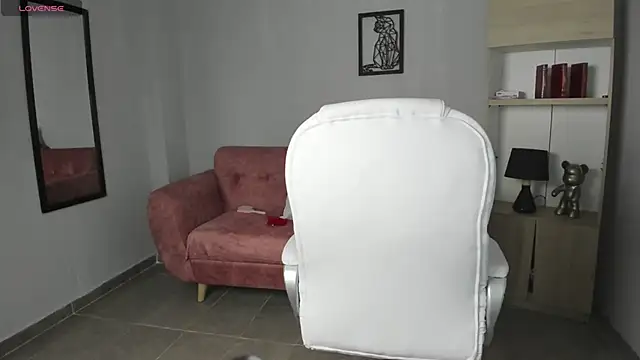 Alice23jones online show from 09-11-25, 03:12