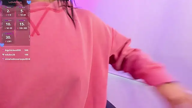 Dapnne  online show from 03-10-25, 03:09