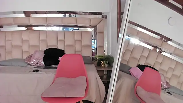 Dapnne  online show from 10-26-25, 12:44