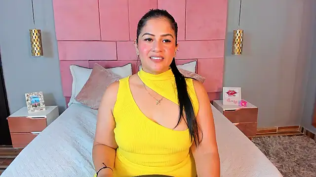 xiomyMorriss online show from 11-08-25, 05:56