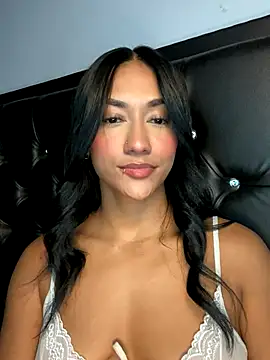 mailyreid online show from 10-07-25, 04:20