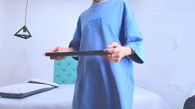 Tinny and Candy online show from 03-14-25, 01:13