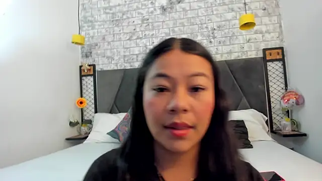 Snapshot of MilaaAdams chatting on 10-18-25, 10:05 MilaaAdams online show from 10-18-25, 10:05