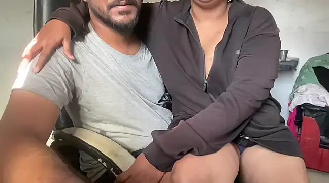 Snapshot of Hottest_Tamil chatting on 02-25-25, 10:58 Hottest Tamil online show from 02-25-25, 10:58