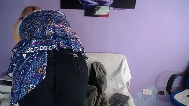 sophia ny online show from 04-21-26, 01:17