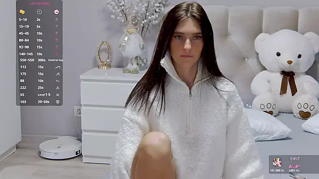 Snapshot of Baginyaaa chatting on 09-28-25, 03:39 Baginyaaa online show from 09-28-25, 03:39