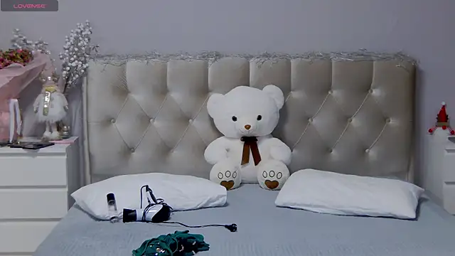 Snapshot of Baginyaaa chatting on 11-03-25, 08:54 Baginyaaa online show from 11-03-25, 08:54