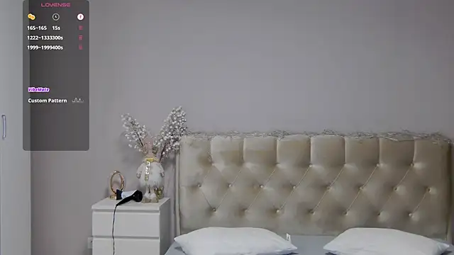 Snapshot of Baginyaaa chatting on 11-26-25, 04:19 Baginyaaa online show from 11-26-25, 04:19