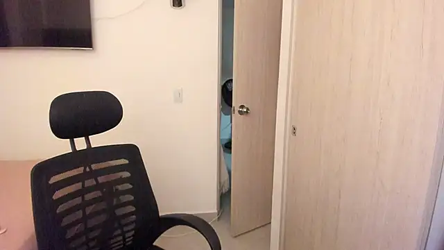 misstoya online show from 01-11-26, 11:10