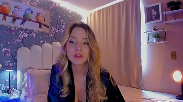 Snapshot of martinaaricci chatting on 05-14-26, 02:35 martinaaricci online show from 05-14-26, 02:35