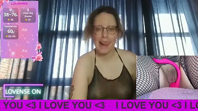 PernillaGirl online show from 04-12-26, 04:23