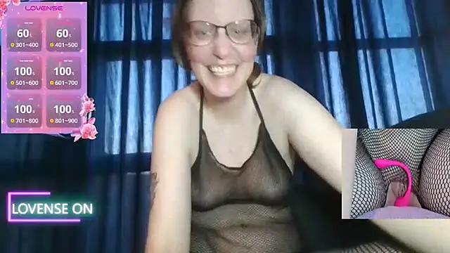 PernillaGirl online show from 04-24-26, 06:32