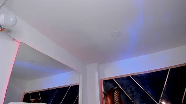 Snapshot of ChloeConnorr chatting on 01-07-25, 10:08 ChloeConnorr online show from 01-07-25, 10:08