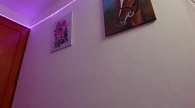 Snapshot of Paulina_g3 chatting on 01-28-25, 02:10 Paulina g3 online show from 01-28-25, 02:10