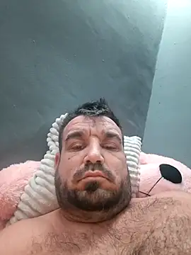 Futacisu online show from 12-17-25, 04:07