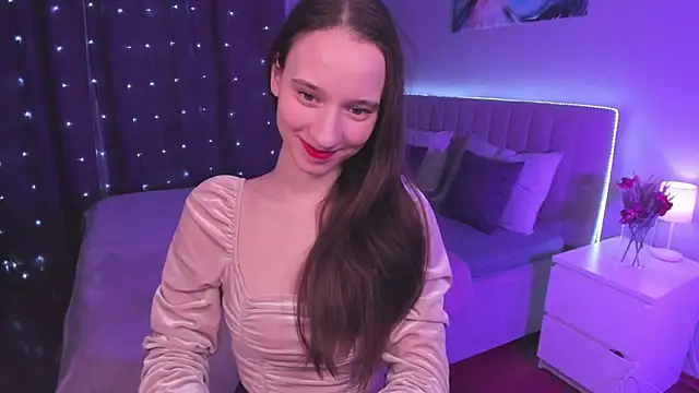 Snapshot of StaceySunny chatting on 02-16-25, 05:15 StaceySunny online show from 02-16-25, 05:15