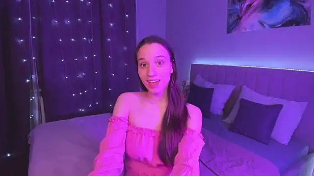 Snapshot of StaceySunny chatting on 02-17-25, 05:43 StaceySunny online show from 02-17-25, 05:43