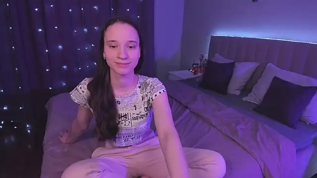 Snapshot of StaceySunny chatting on 02-26-25, 11:52 StaceySunny online show from 02-26-25, 11:52