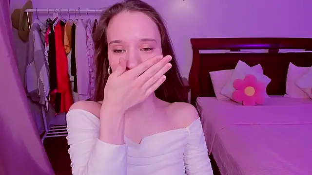 Snapshot of StaceySunny chatting on 02-08-26, 05:16 StaceySunny online show from 02-08-26, 05:16