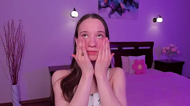 Snapshot of StaceySunny chatting on 02-26-26, 05:12 StaceySunny online show from 02-26-26, 05:12