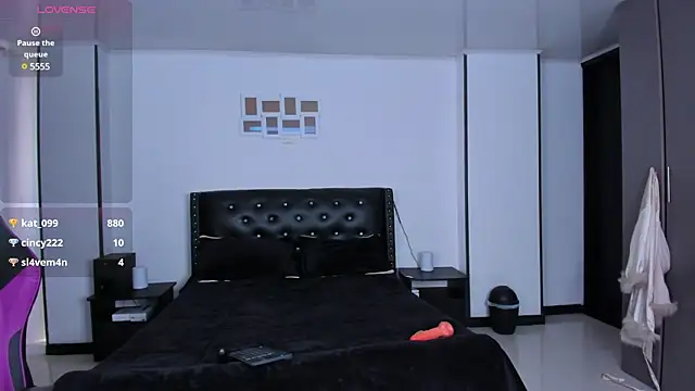 Snapshot of Meghan_As chatting on 02-28-25, 04:10 Meghan As online show from 02-28-25, 04:10