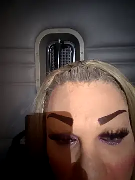 Snapshot of zayury88 chatting on 11-20-25, 07:08 zayury88 online show from 11-20-25, 07:08