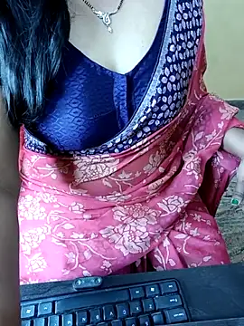 Snapshot of Adwithaa chatting on 02-11-26, 05:34 Adwithaa online show from 02-11-26, 05:34