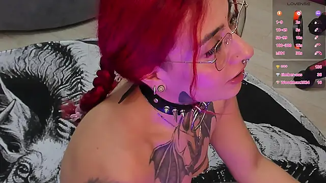 selene red  online show from 02-08-25, 09:46