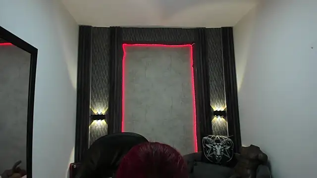 selene red  online show from 02-11-25, 01:30