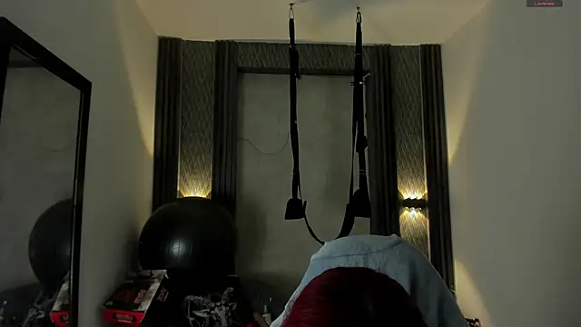 selene red  online show from 10-07-25, 01:52