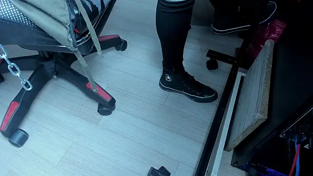 selene red  online show from 10-13-25, 02:50