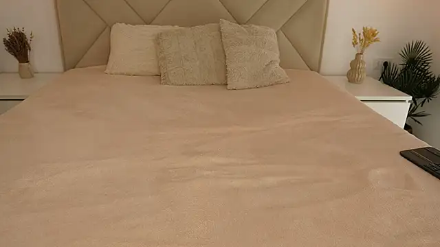 funny to see you here online show from 09-23-25, 11:02