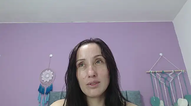 IberianMoonMK online show from 03-17-25, 05:49