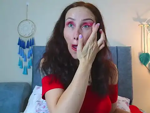 IberianMoonMK online show from 11-20-25, 06:29