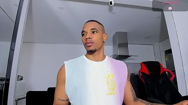 TROYWESLY- online show from 10-05-25, 09:34