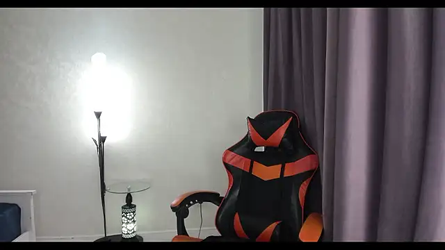 Missykitty01 online show from 02-14-26, 11:40