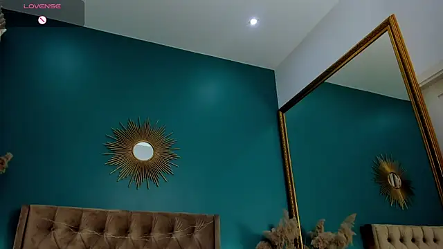 AprilWong online show from 03-05-25, 05:50