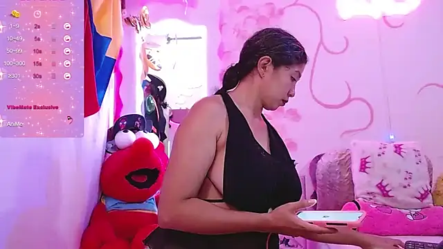 Snapshot of dainaflowers chatting on 09-18-25, 04:25 dainaflowers online show from 09-18-25, 04:25