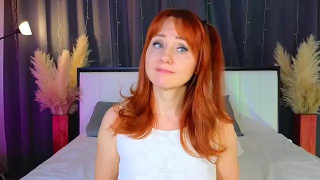 Snapshot of AlexaLenee chatting on 03-22-25, 05:28 AlexaLenee online show from 03-22-25, 05:28