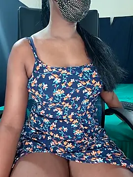 Midnight Blossom online show from 05-10-26, 10:37