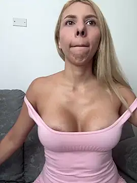 DollMagguie online show from 03-21-25, 04:29