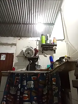 Snapshot of Andreita_95 chatting on 10-28-25, 09:57 Andreita 95 online show from 10-28-25, 09:57