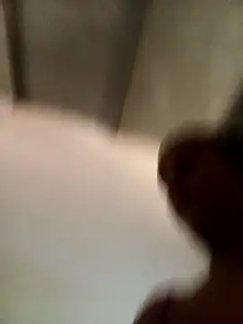 Snapshot of Andreita_95 chatting on 10-31-25, 02:40 Andreita 95 online show from 10-31-25, 02:40