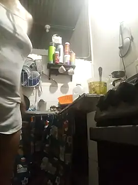 Snapshot of Andreita_95 chatting on 11-03-25, 09:43 Andreita 95 online show from 11-03-25, 09:43